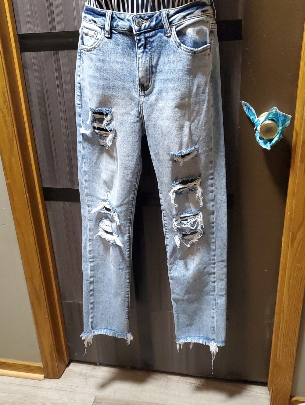 Light Blue Distressed Boyfriend Jeans - Casual Mid-Rise